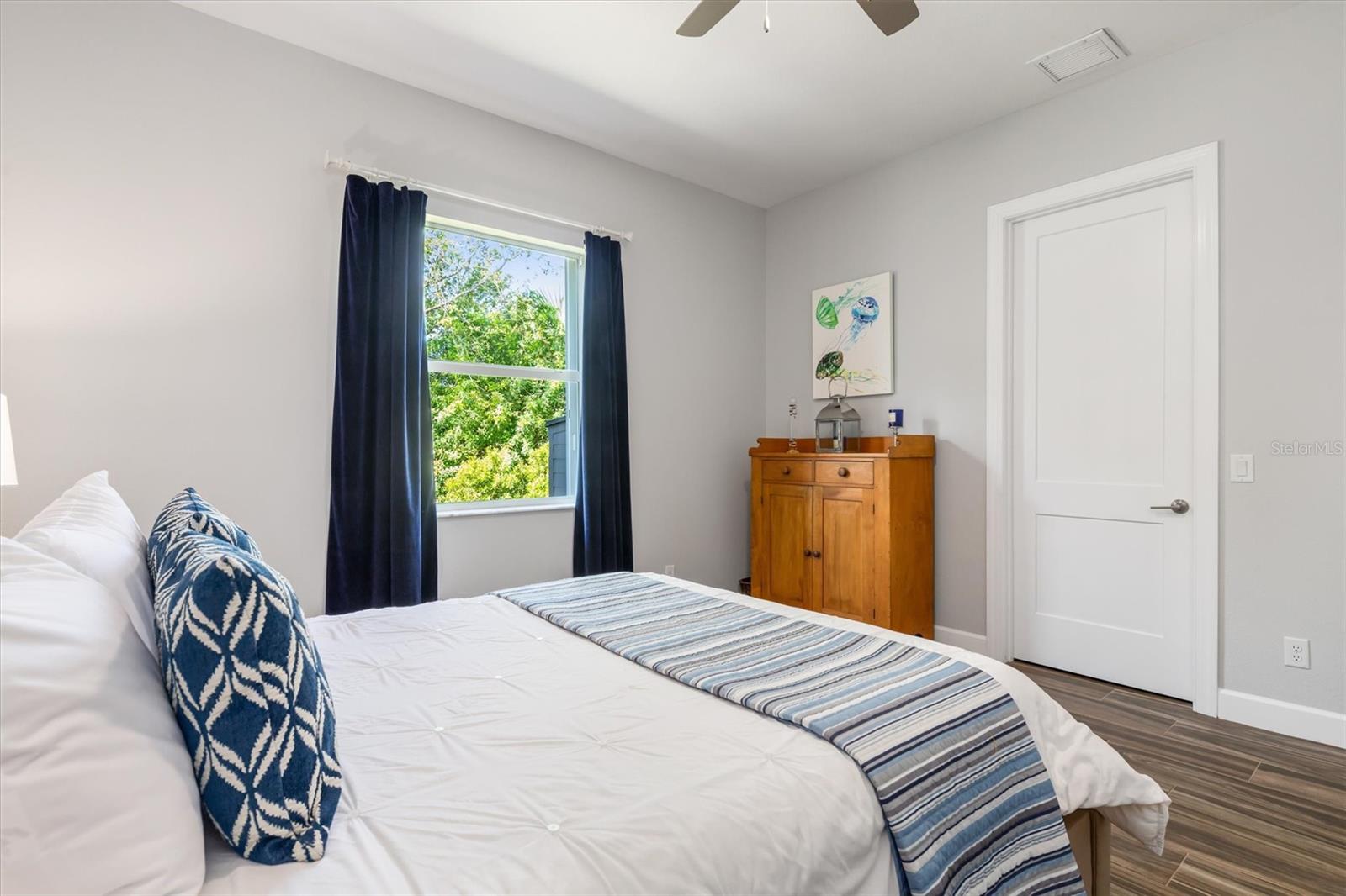 Image 26 of 67 For 8407 Dafoe Street