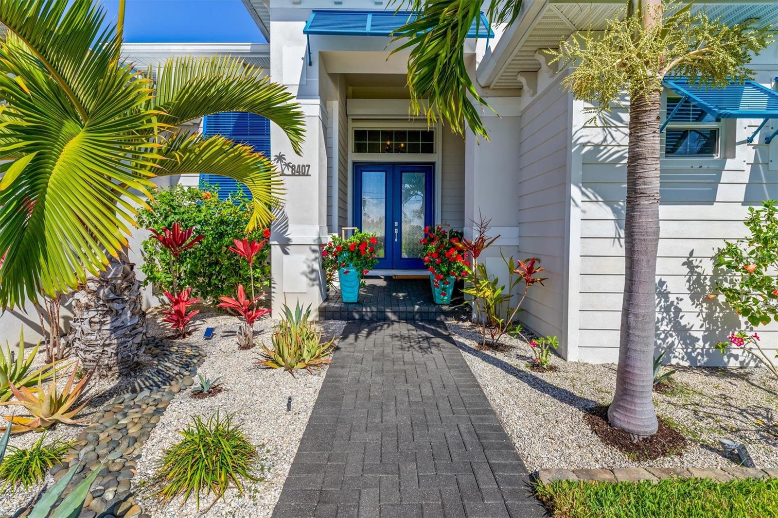 Image 3 of 67 For 8407 Dafoe Street