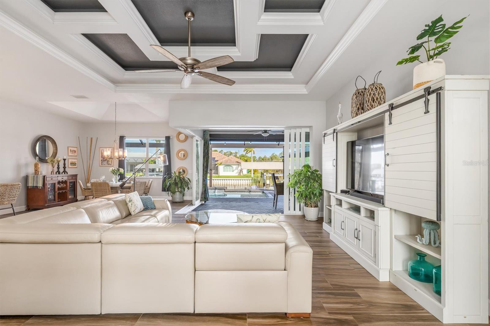 Image 4 of 67 For 8407 Dafoe Street