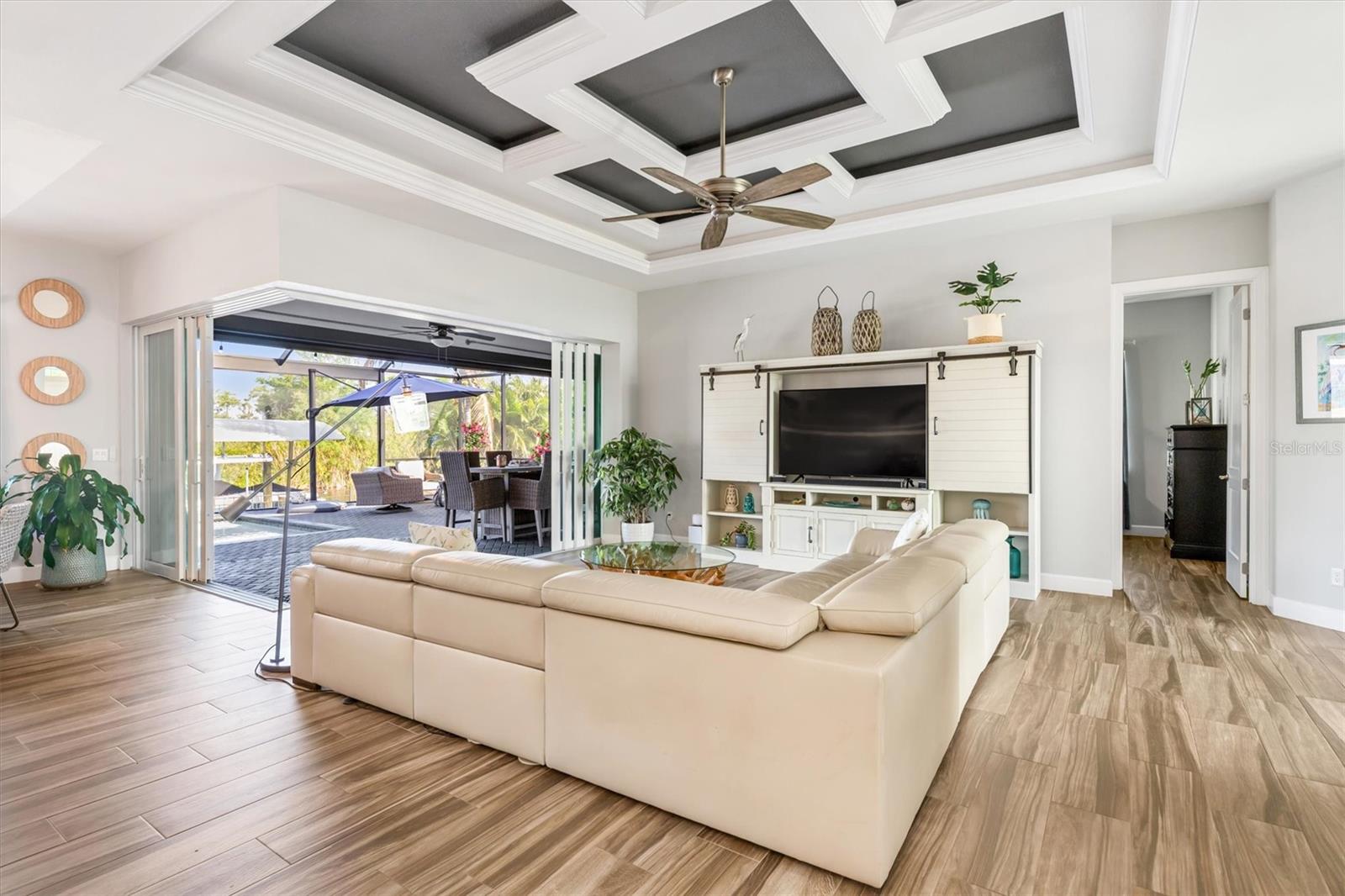 Image 5 of 67 For 8407 Dafoe Street