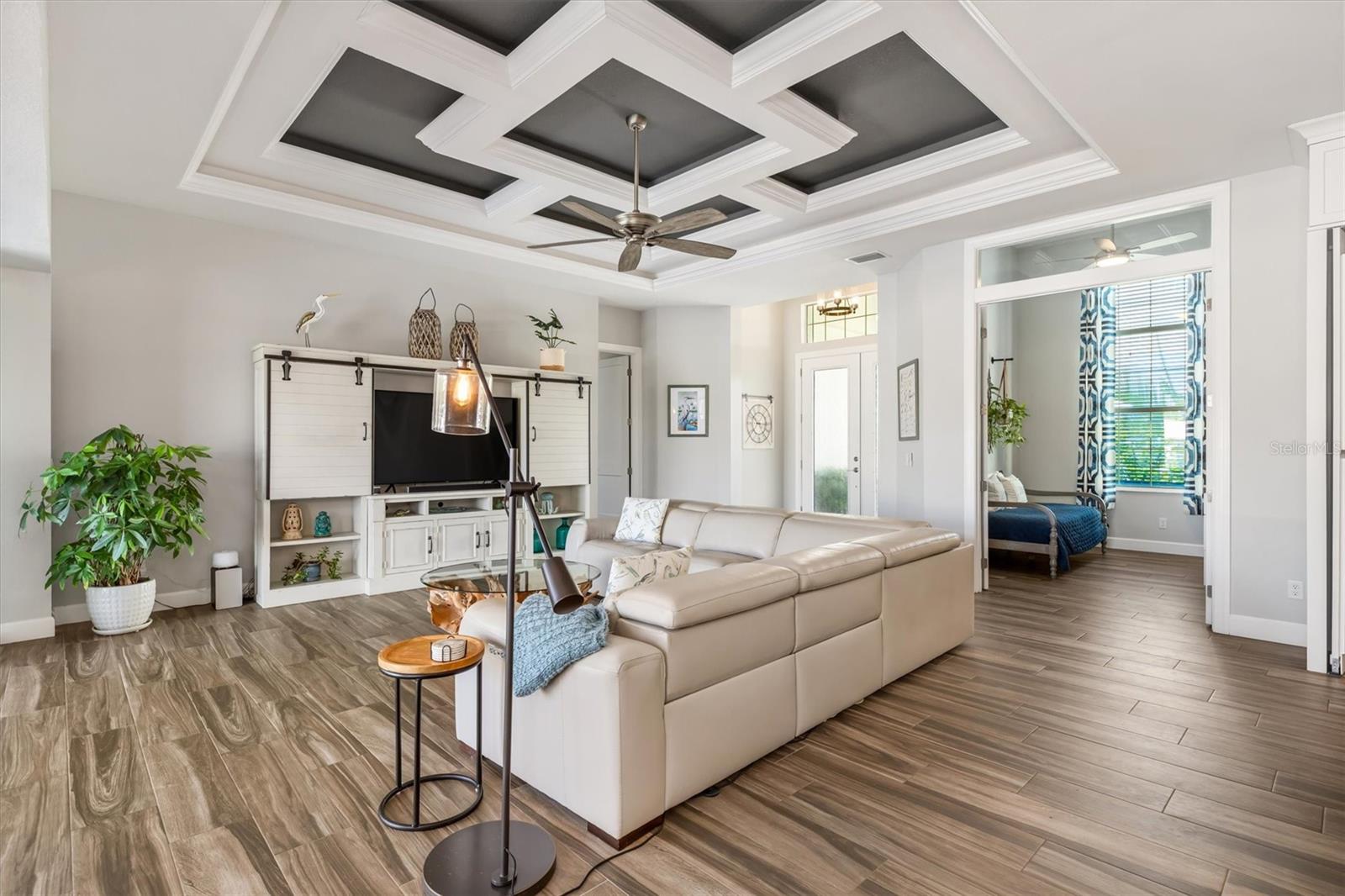 Image 6 of 67 For 8407 Dafoe Street