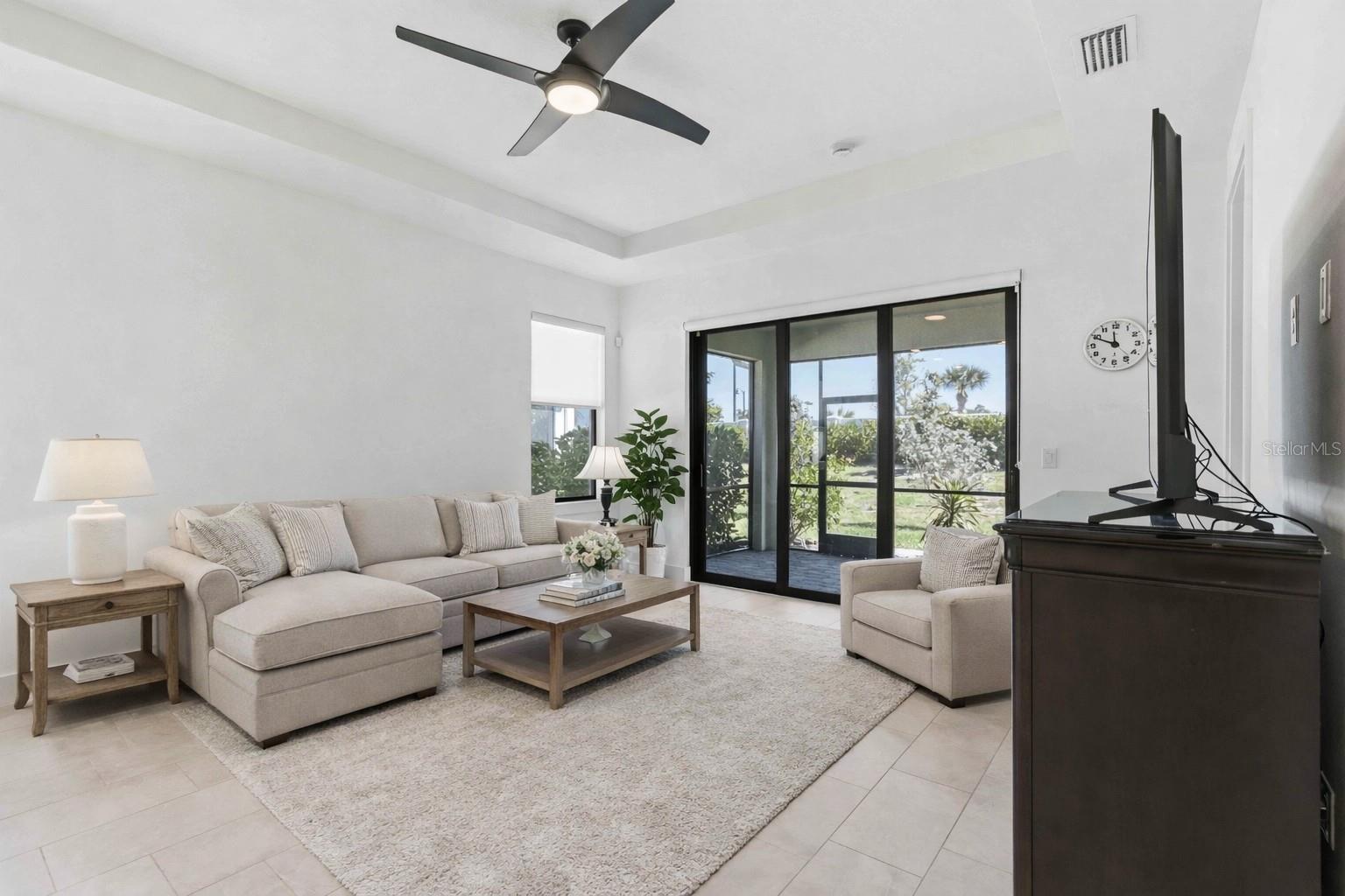 Image 13 of 39 For 18516 Dayspring Place