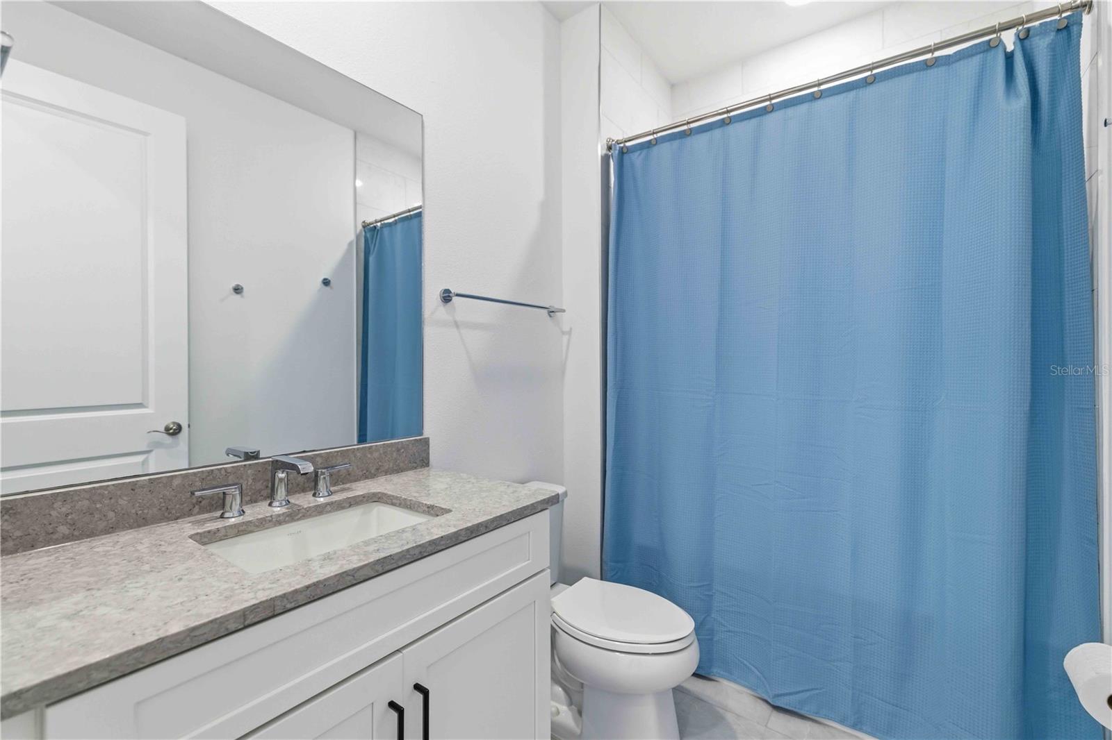 Image 20 of 39 For 18516 Dayspring Place