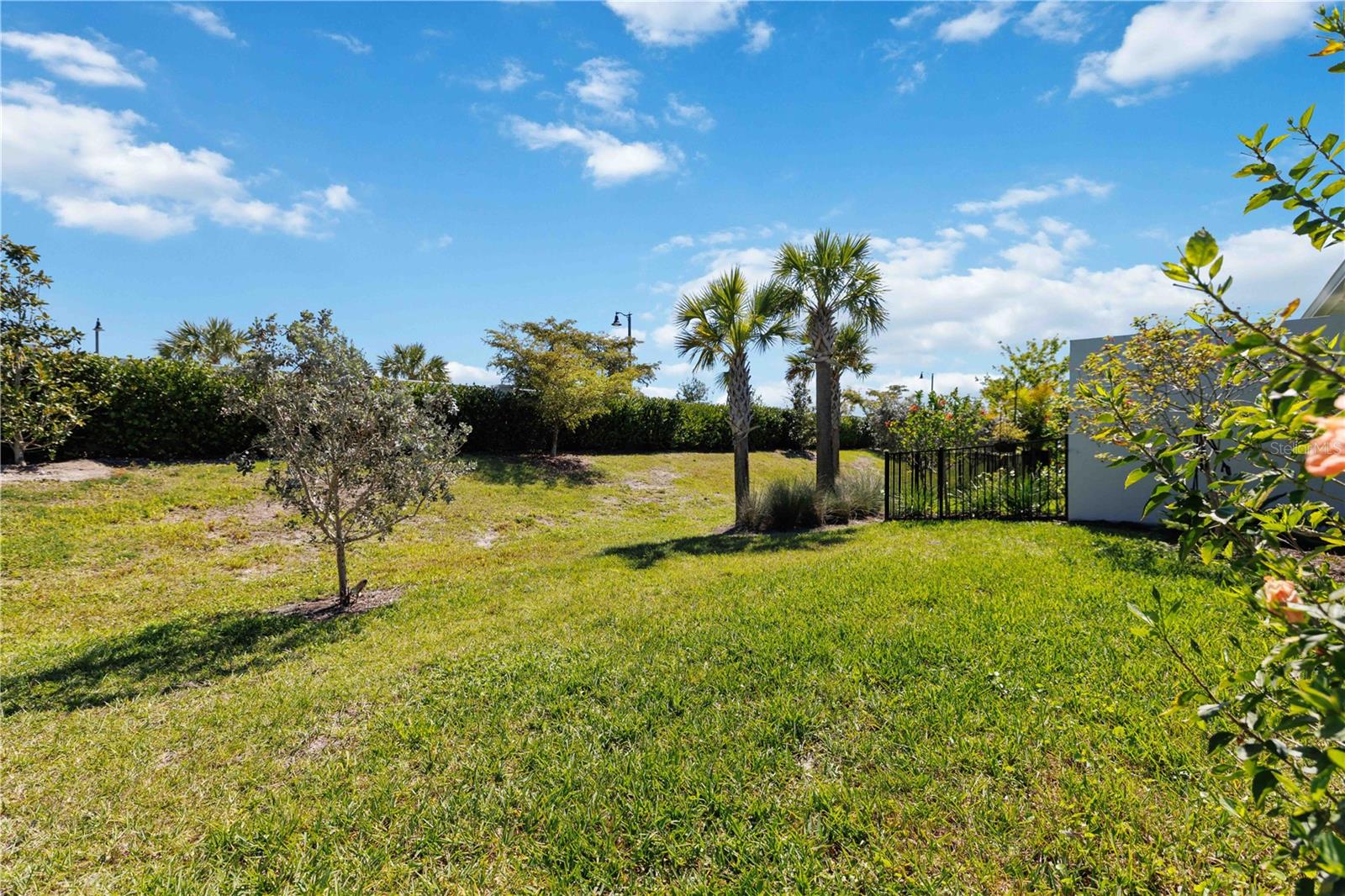 Image 24 of 39 For 18516 Dayspring Place