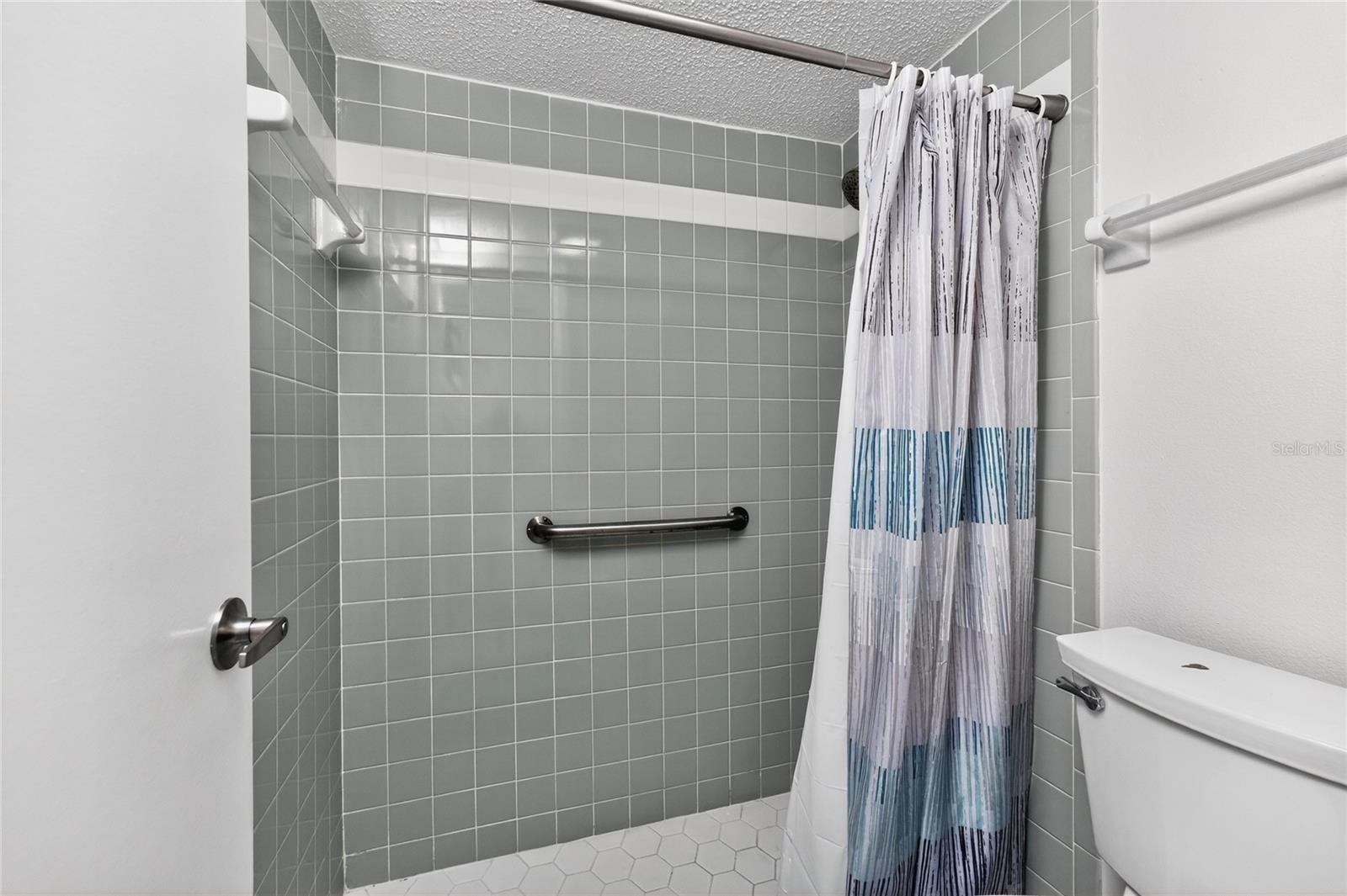 Image 25 of 52 For 26420 Rampart Boulevard 614