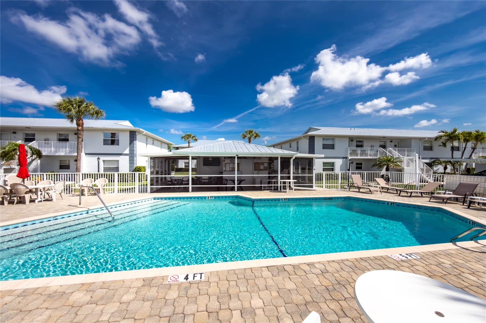 Image 35 of 52 For 26420 Rampart Boulevard 614