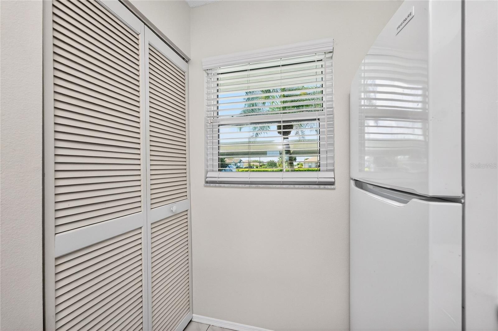 Image 7 of 52 For 26420 Rampart Boulevard 614