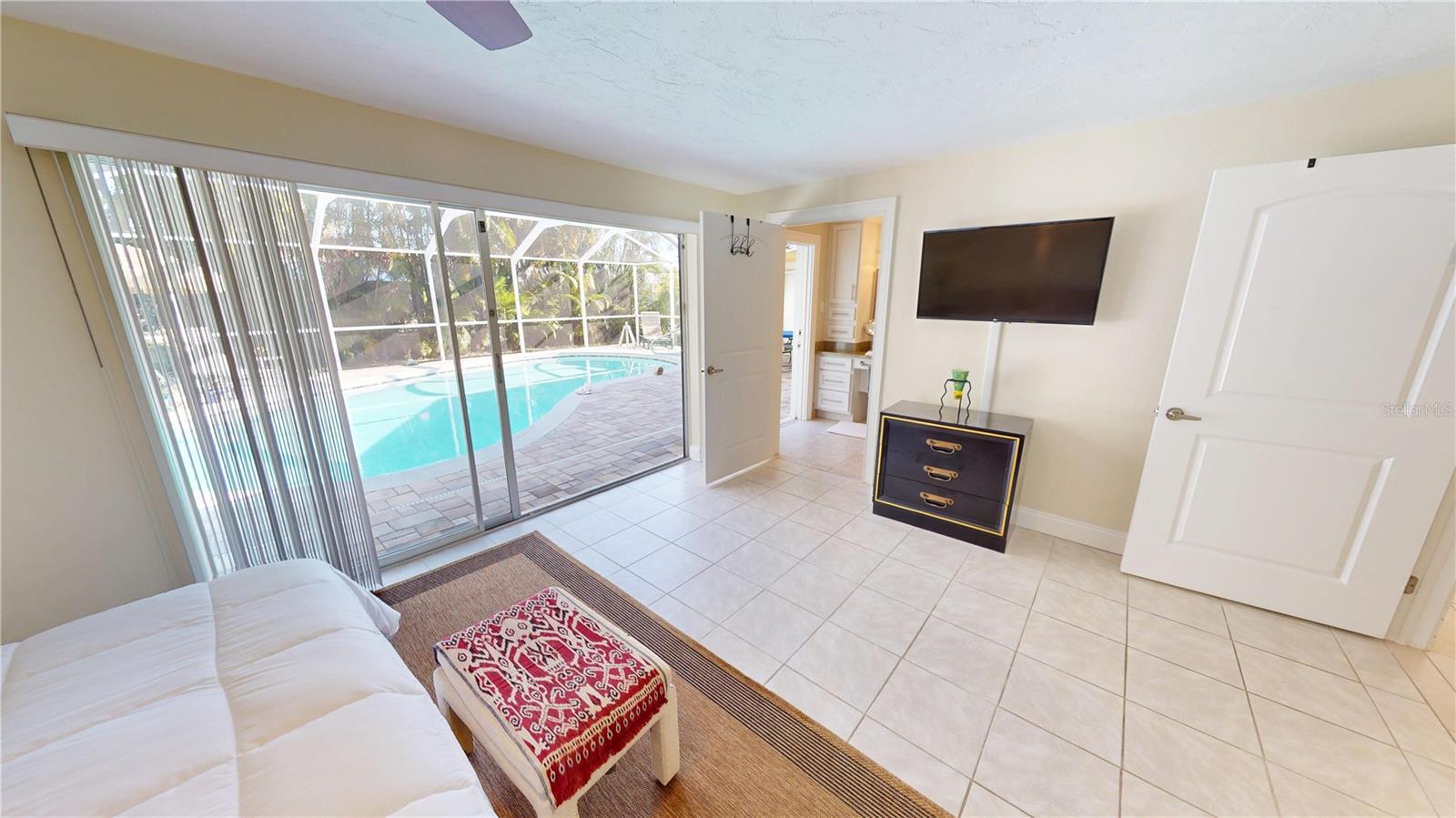 Image 14 of 30 For 176 Dartmouth Drive Nw