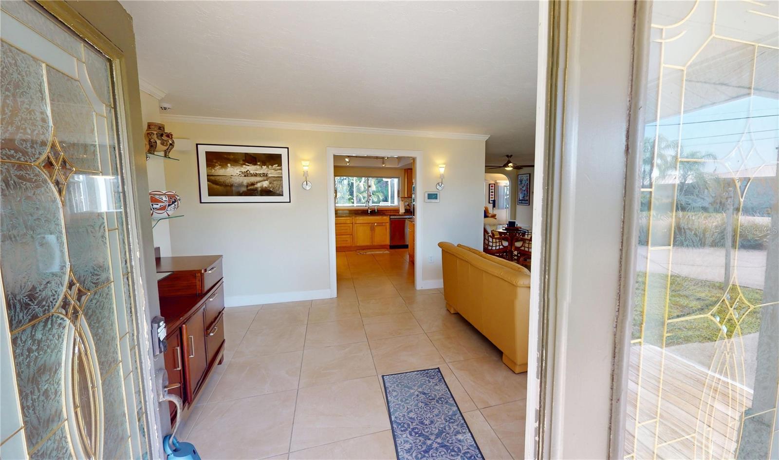 Image 3 of 30 For 176 Dartmouth Drive Nw