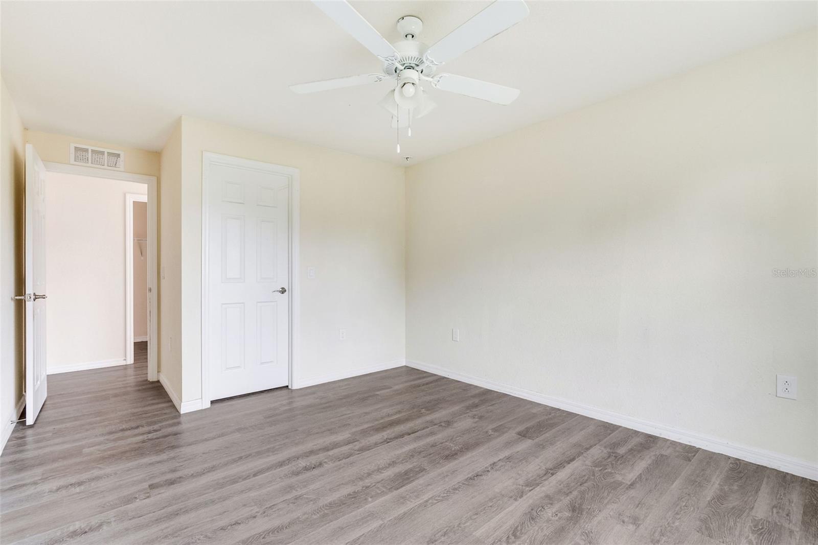 Image 14 of 35 For 1405 Inwood Road