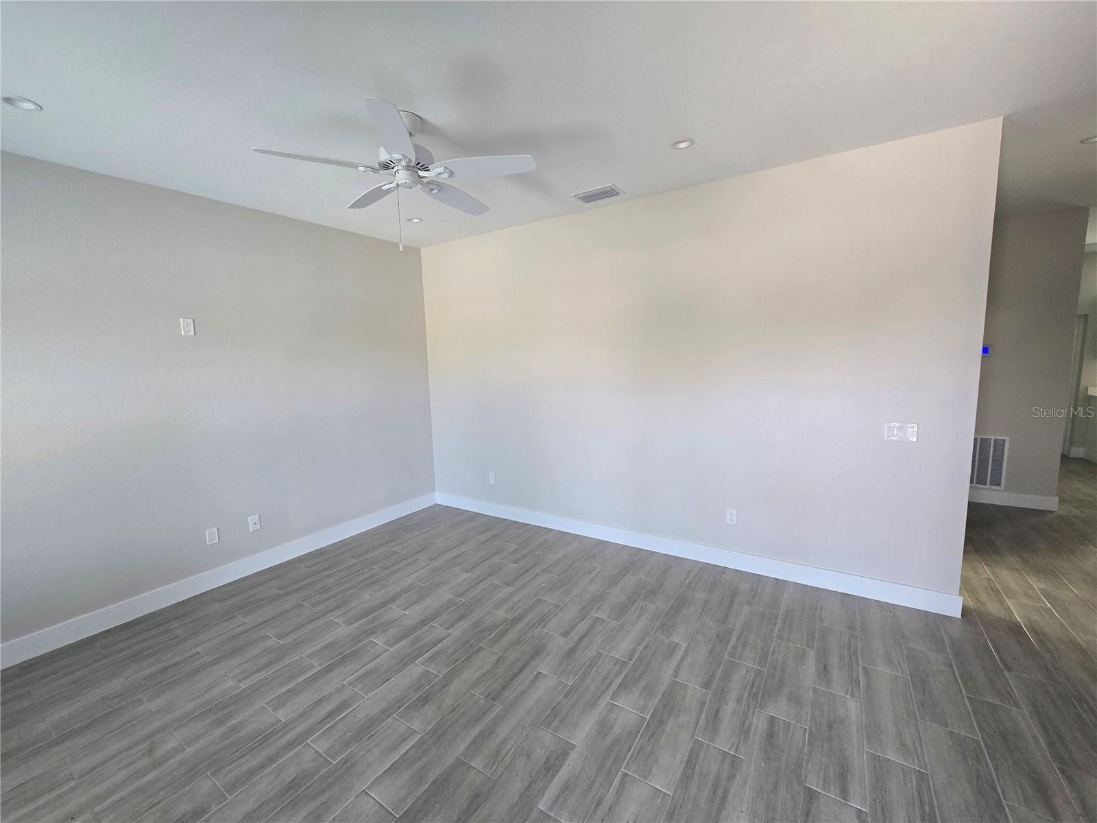 Image 3 of 11 For 29469 Peace River Shores Boulevard