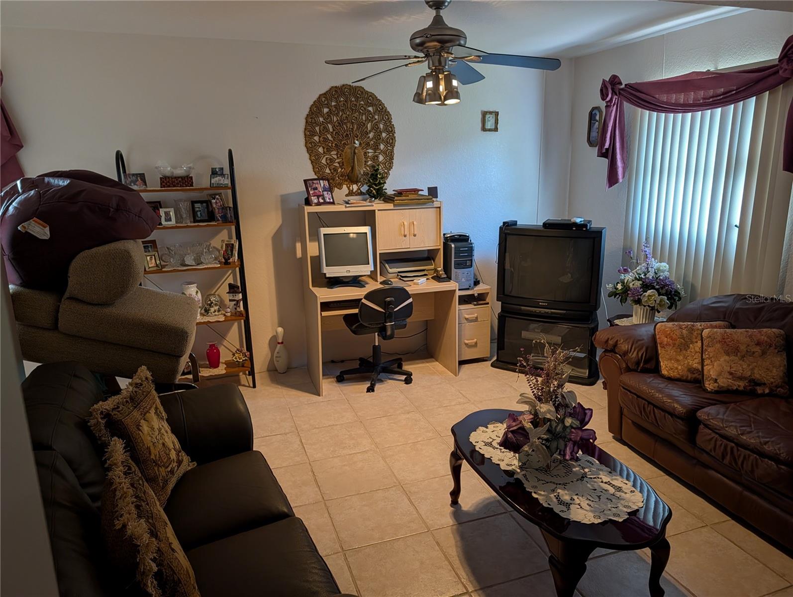 Image 28 of 47 For 3280 Glencove Street