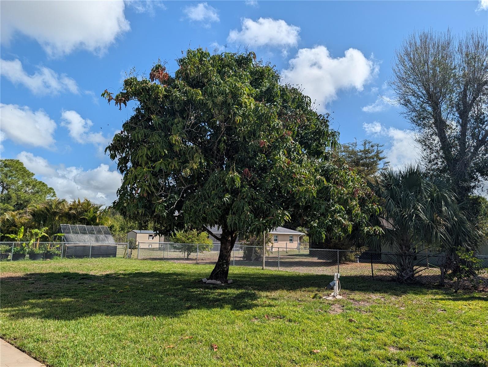 Image 35 of 47 For 3280 Glencove Street