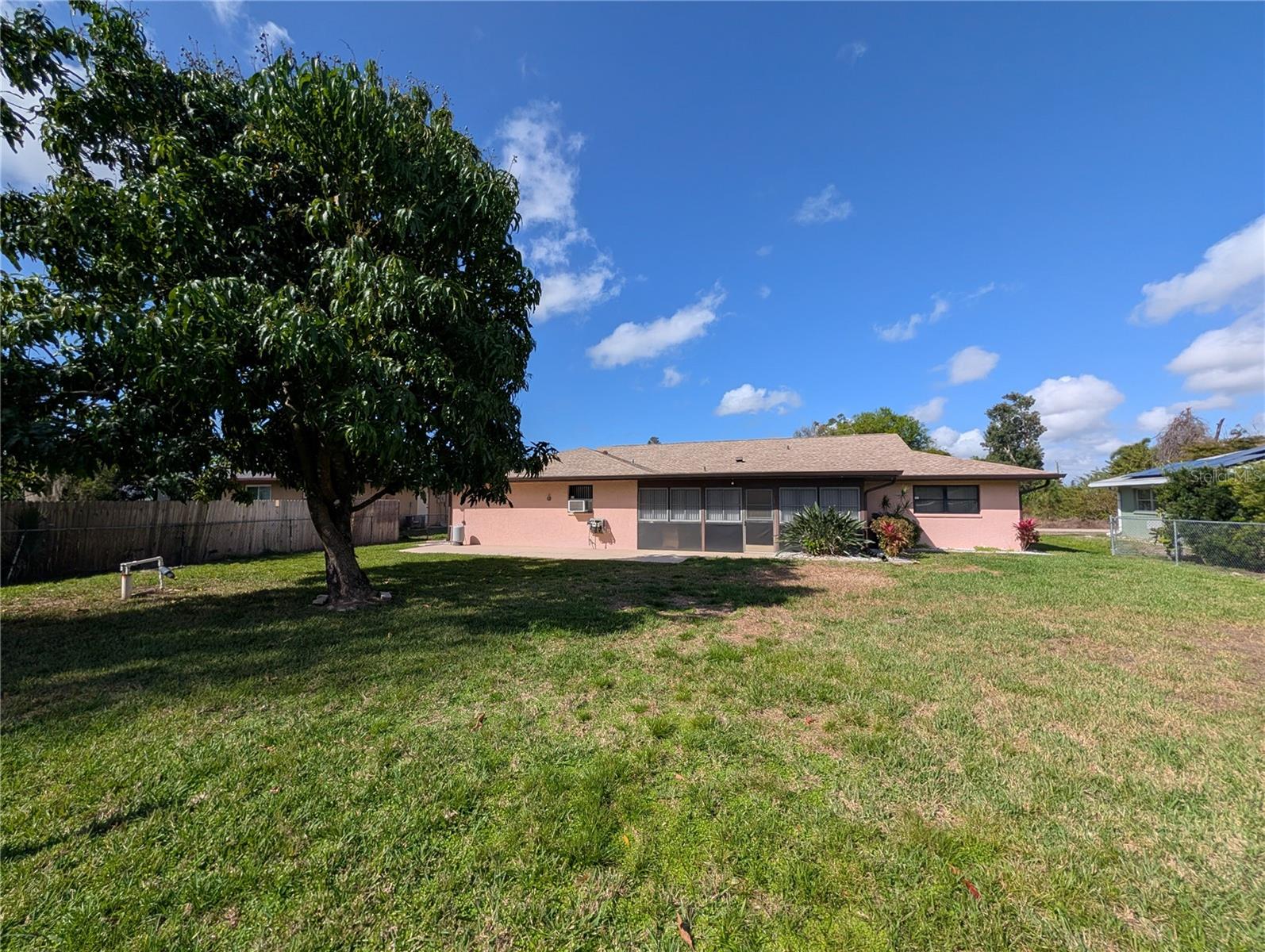 Image 45 of 47 For 3280 Glencove Street