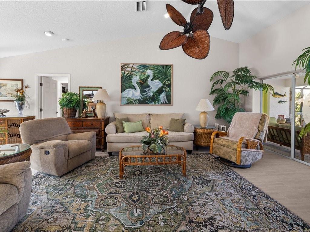 Image 13 of 56 For 18350 Van Nuys Circle