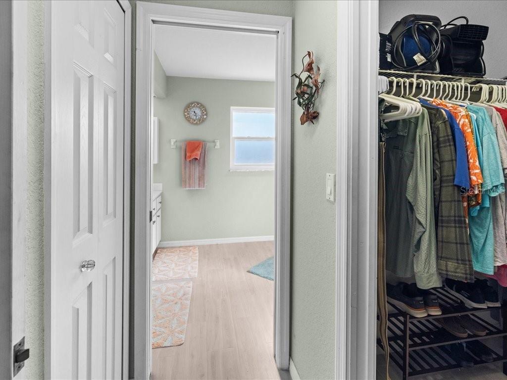 Image 18 of 56 For 18350 Van Nuys Circle