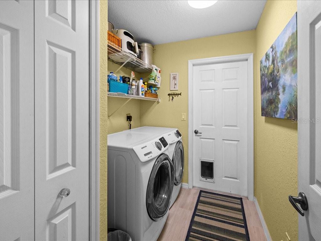 Image 26 of 56 For 18350 Van Nuys Circle