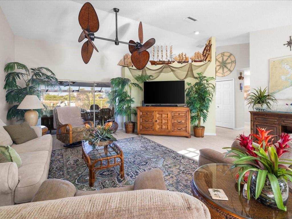 Image 5 of 56 For 18350 Van Nuys Circle