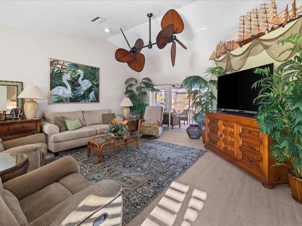 Image 6 of 56 For 18350 Van Nuys Circle