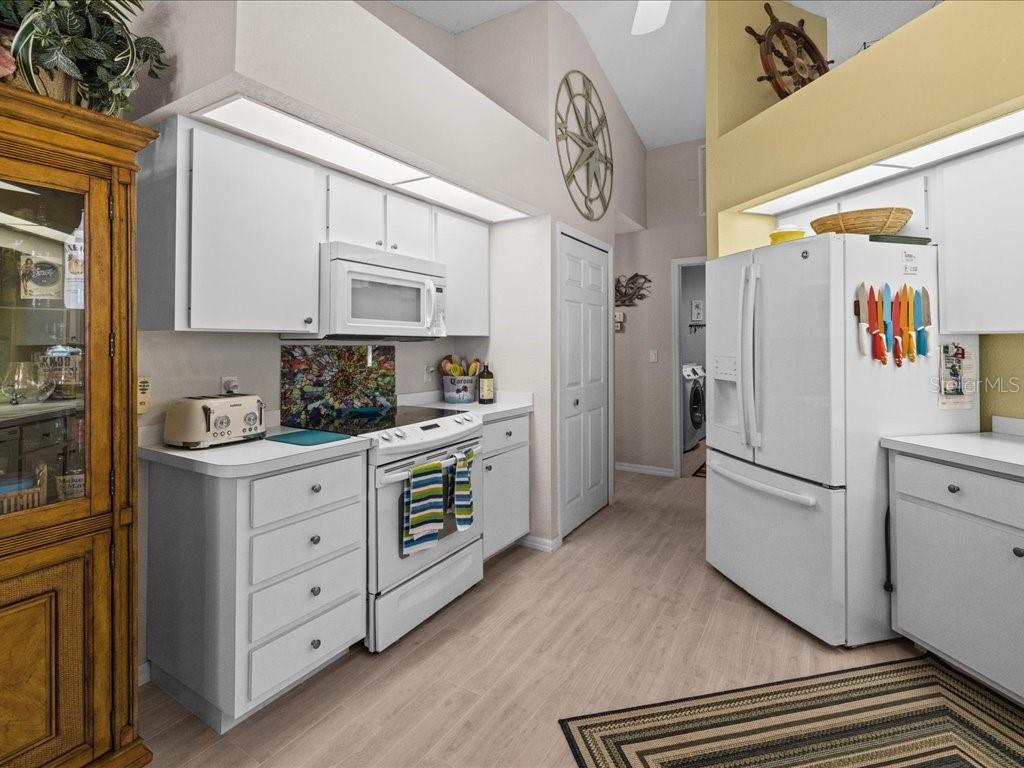 Image 8 of 56 For 18350 Van Nuys Circle