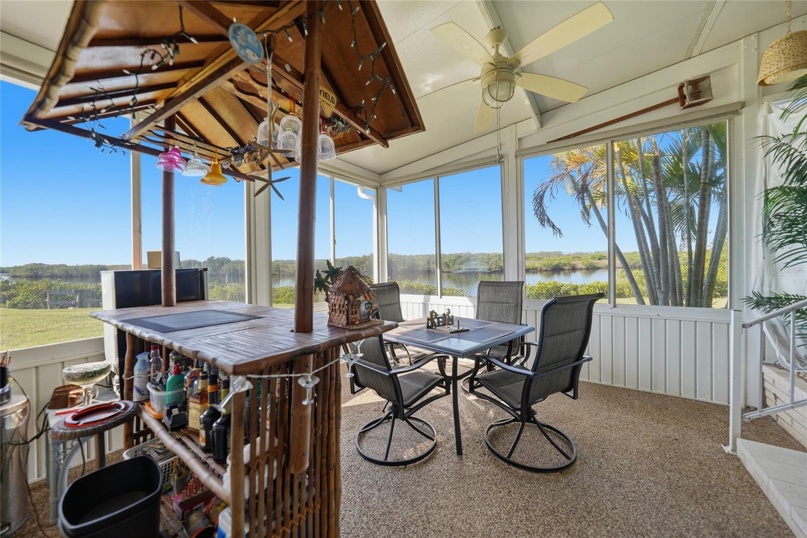 Image 12 of 69 For 554 Parkwood Avenue