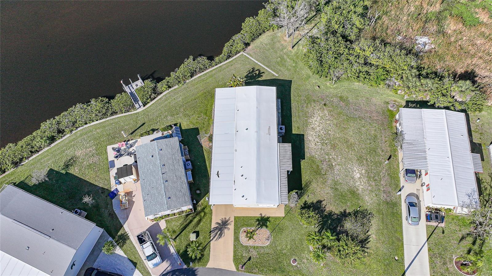 Image 39 of 69 For 554 Parkwood Avenue