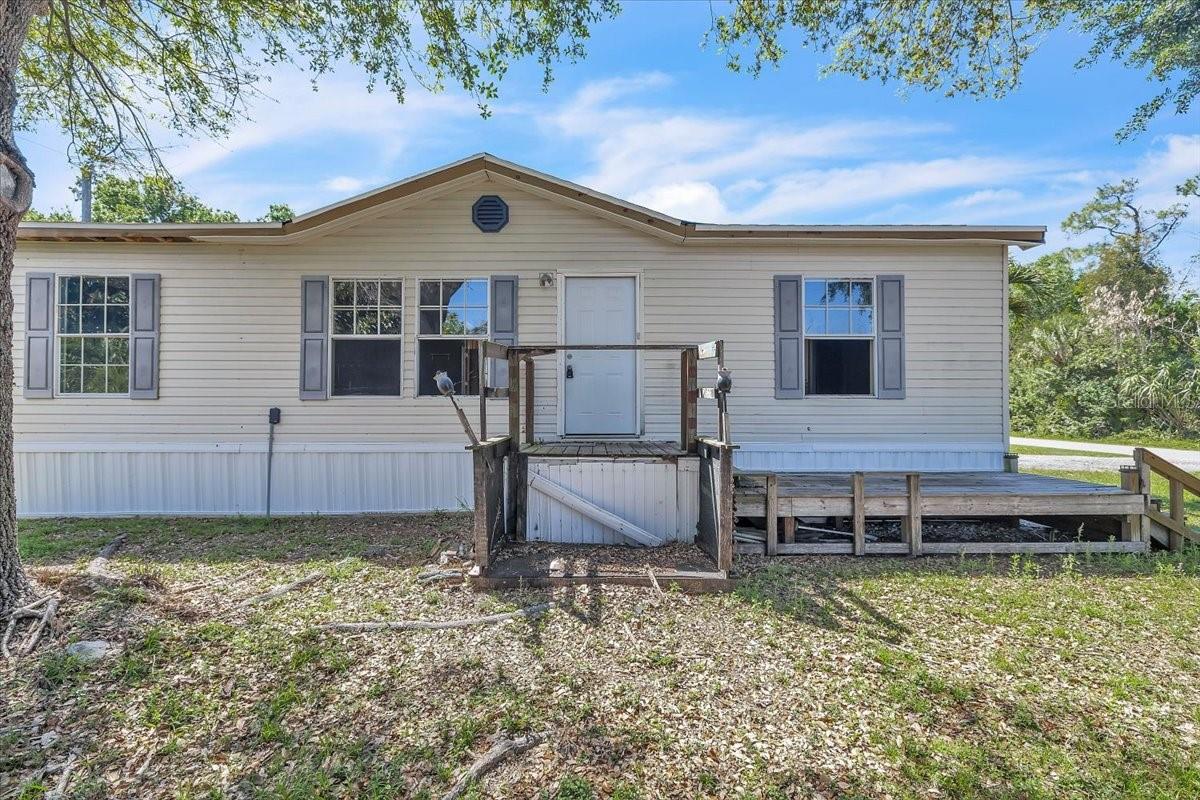 Image 2 of 37 For 1425 Hickory Avenue