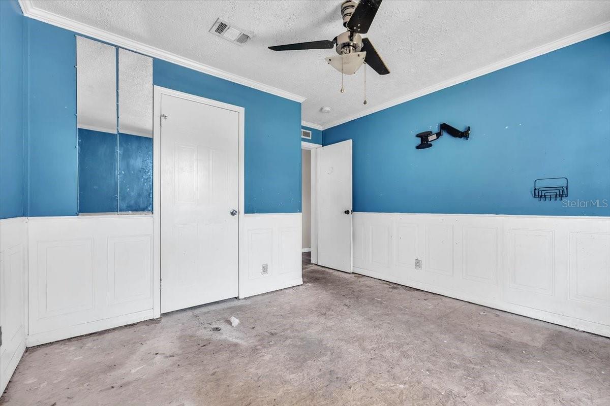 Image 22 of 37 For 1425 Hickory Avenue