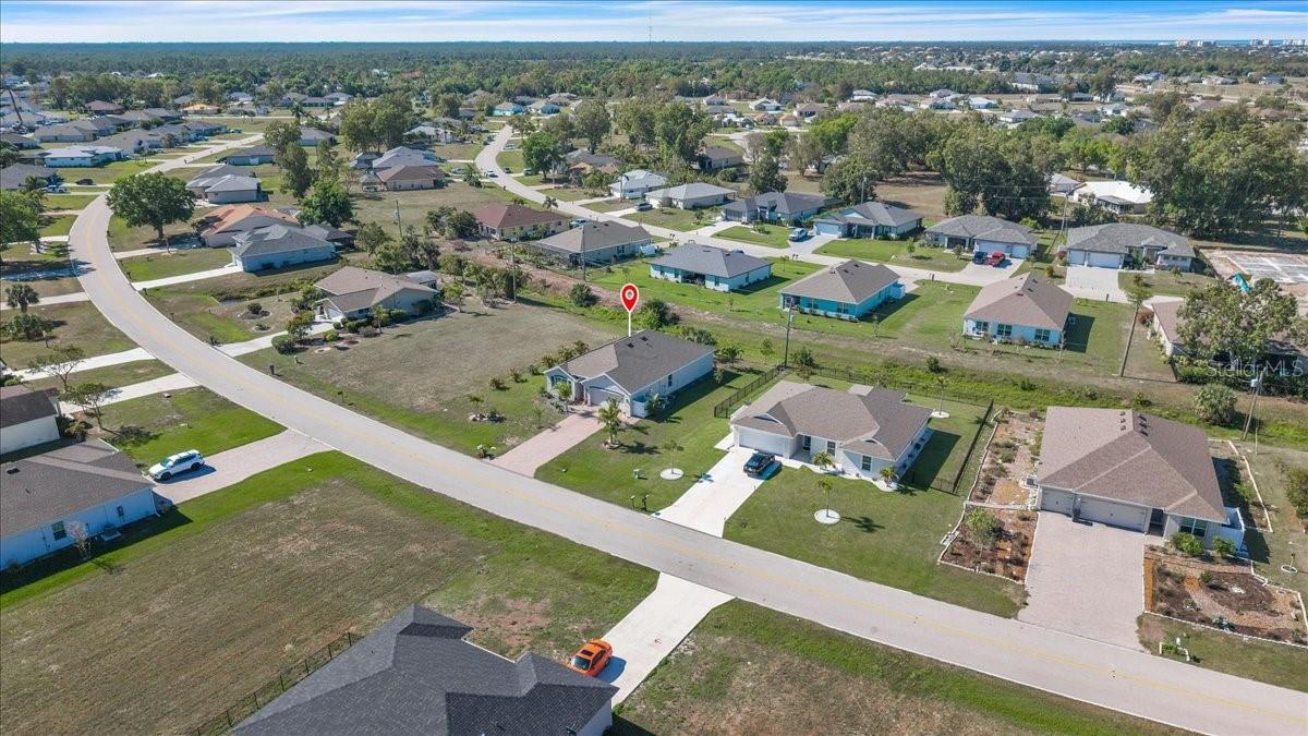 Image 37 of 39 For 25157 Alcazar