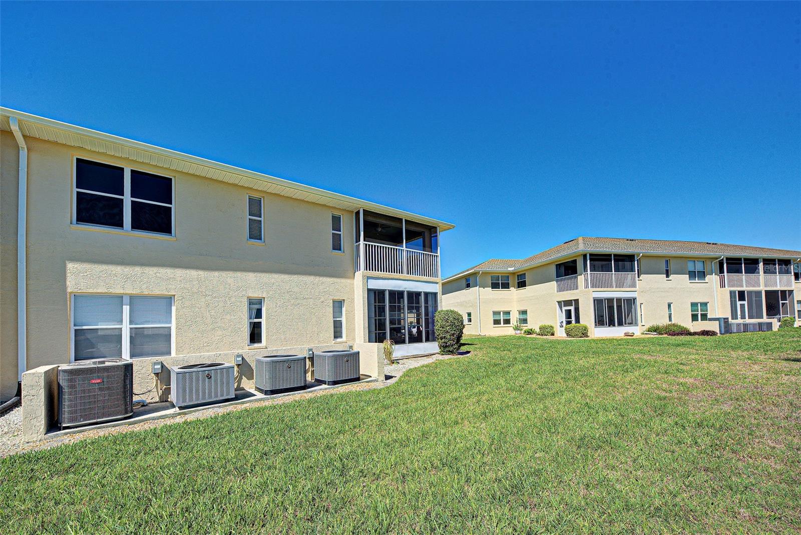 Image 50 of 63 For 5800 Sabal Trace Drive 602