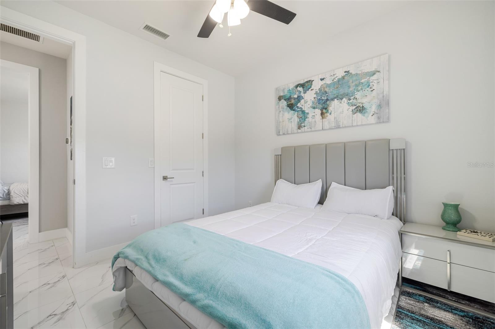 Image 23 of 47 For 110 21st Terrace