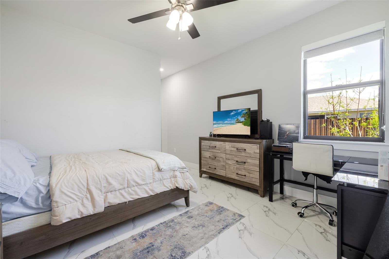 Image 27 of 47 For 110 21st Terrace