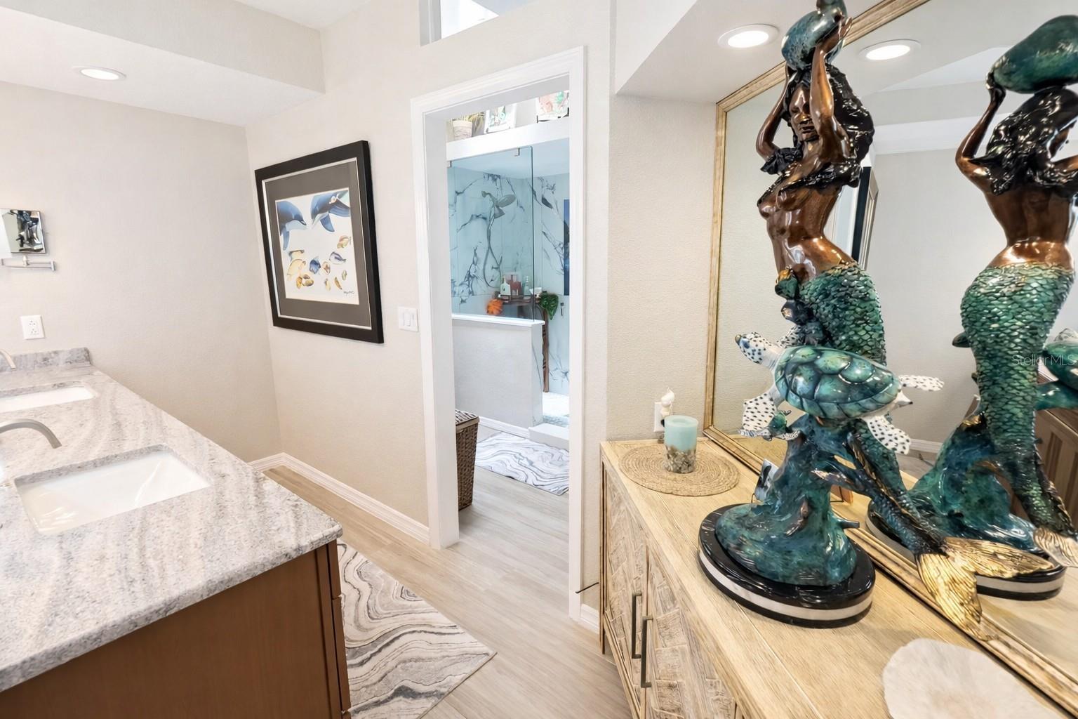 Image 27 of 51 For 2 Long Meadow Road