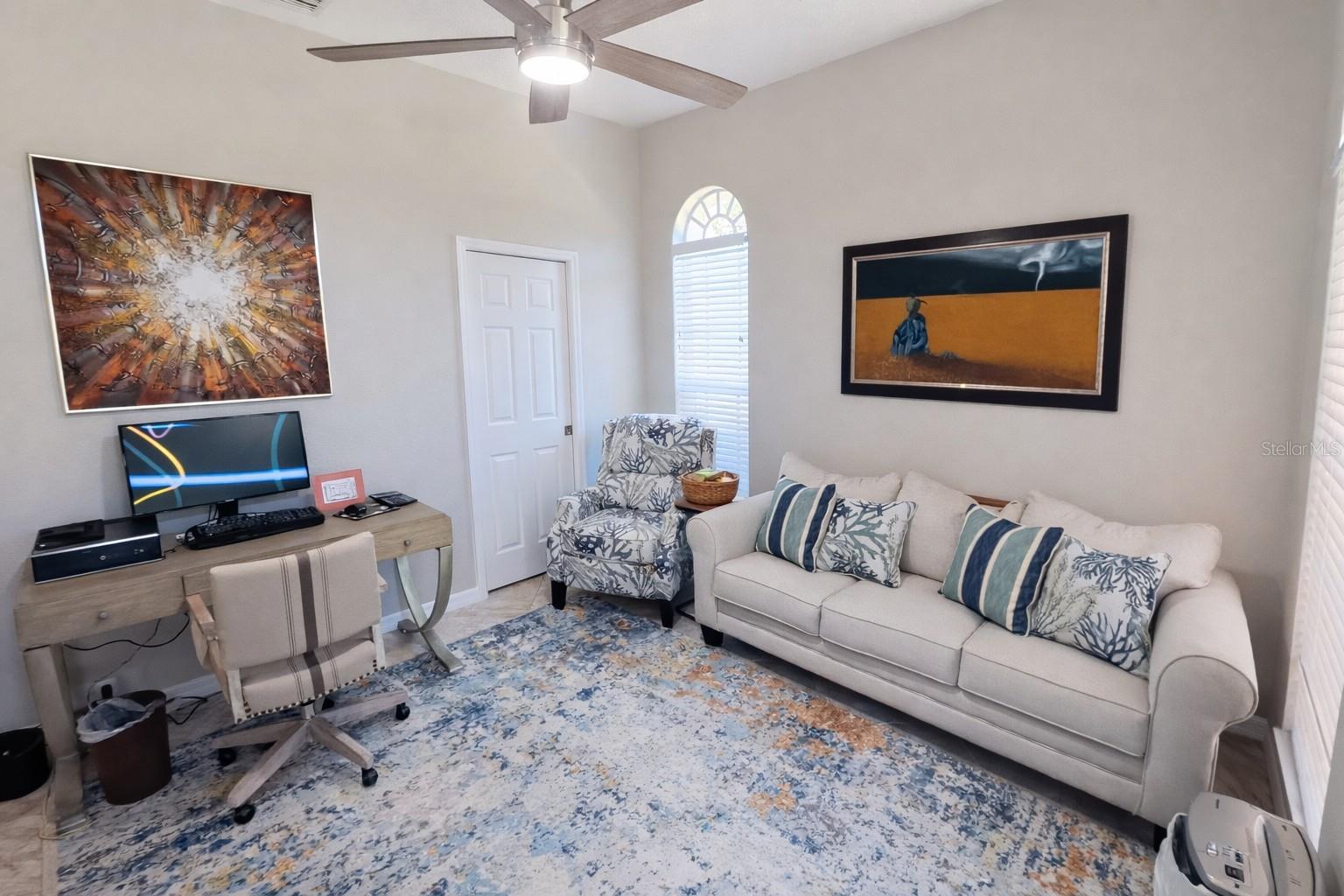 Image 37 of 51 For 2 Long Meadow Road