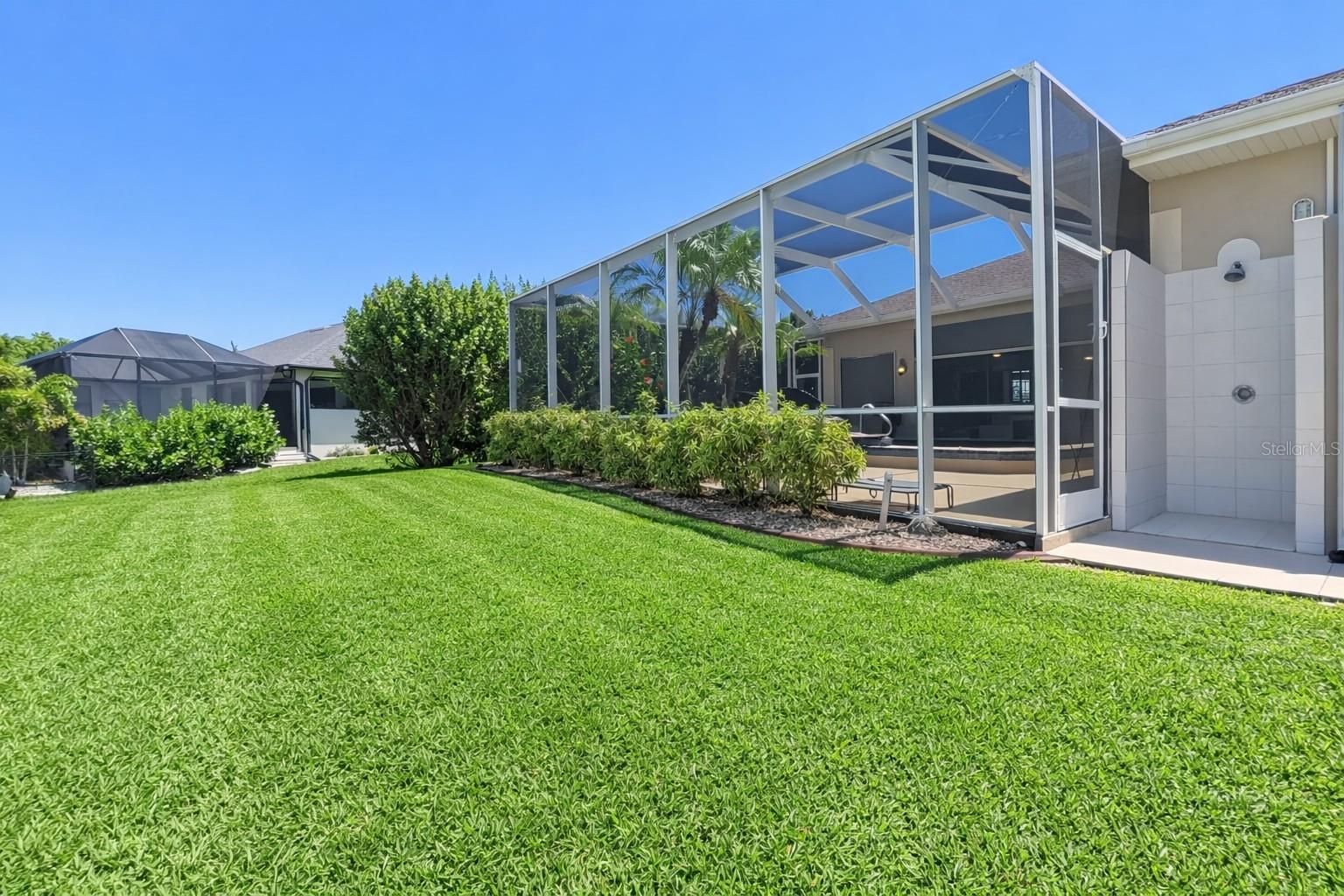 Image 47 of 51 For 2 Long Meadow Road