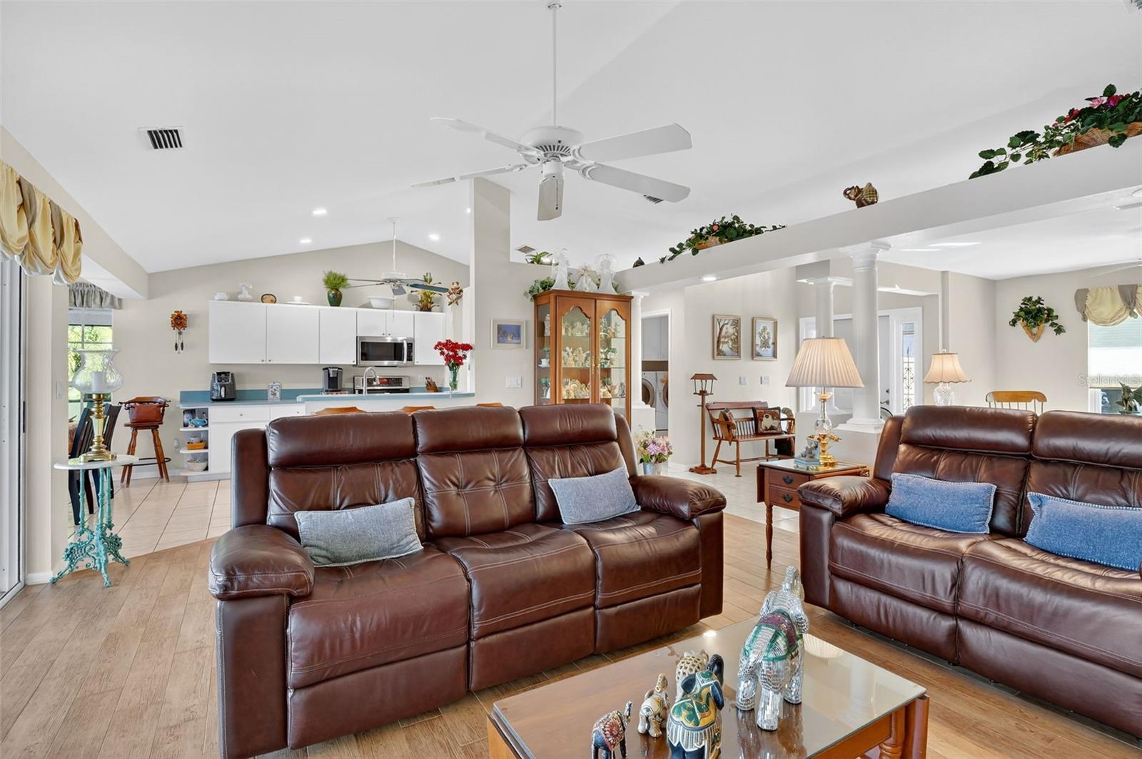 Image 11 of 78 For 4306 3rd Avenue