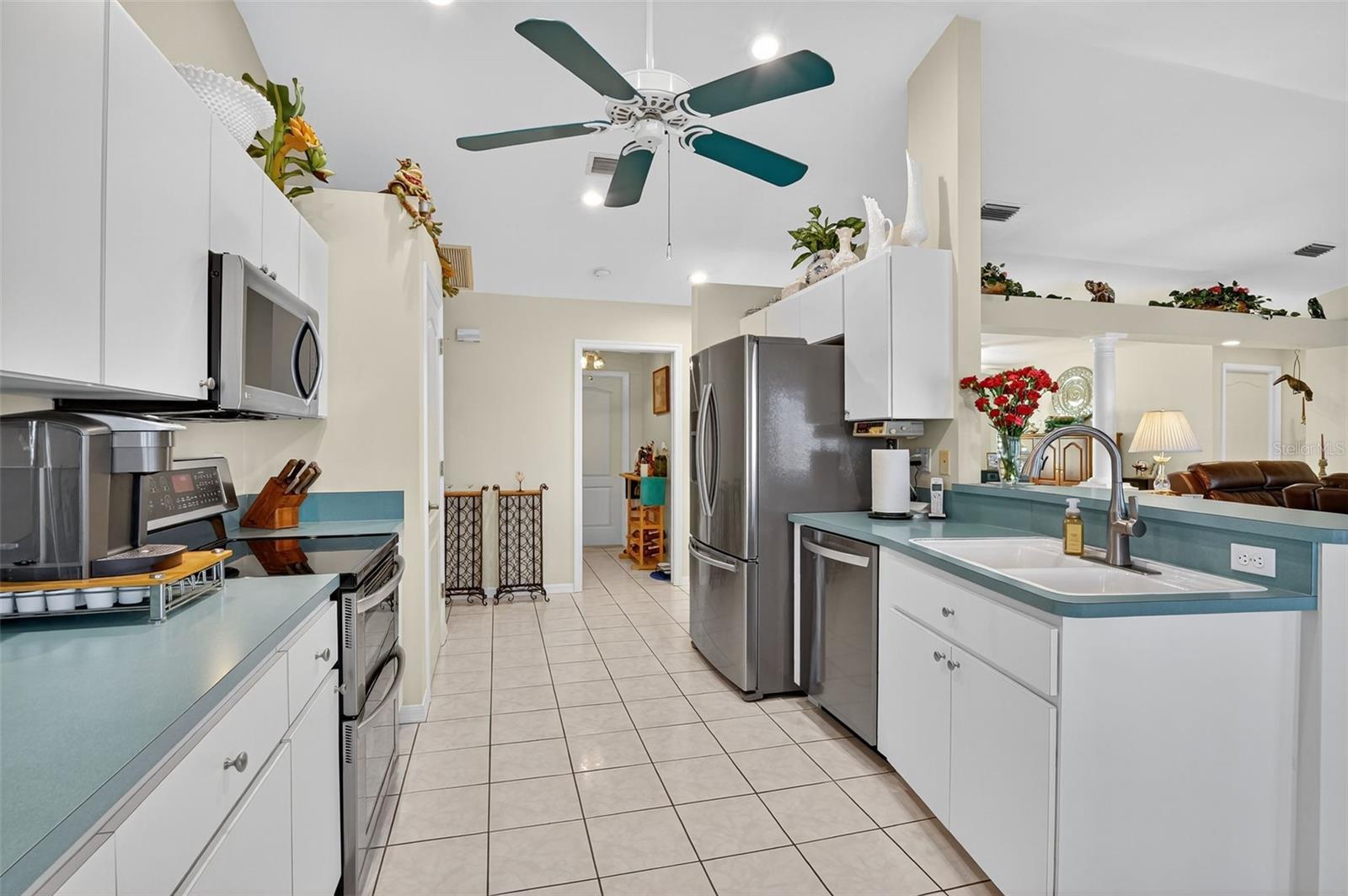 Image 14 of 78 For 4306 3rd Avenue