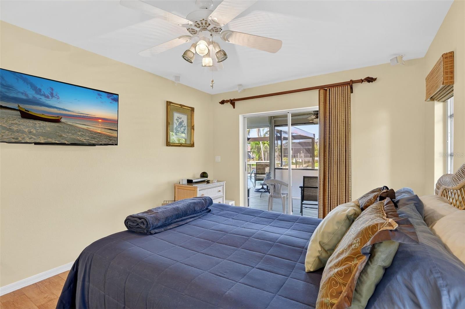 Image 22 of 78 For 4306 3rd Avenue