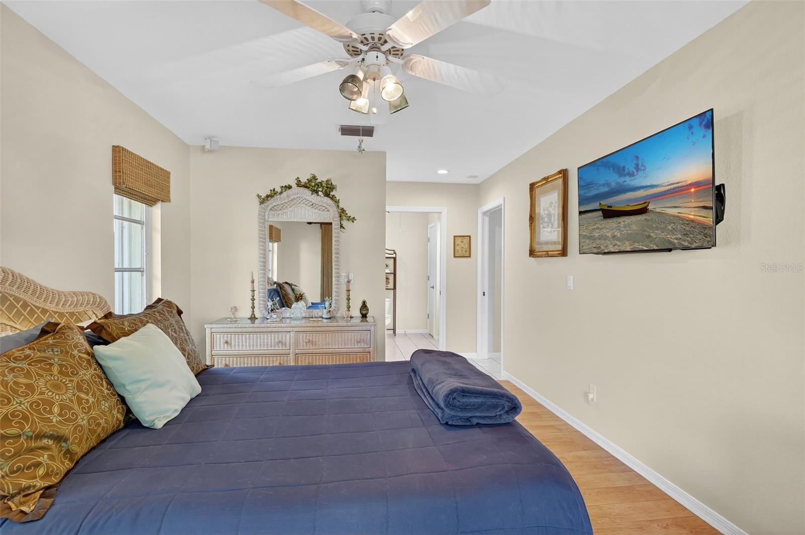 Image 23 of 78 For 4306 3rd Avenue