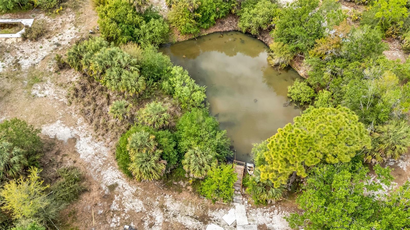 Listing photo id 8 for 24789 Nova Lane