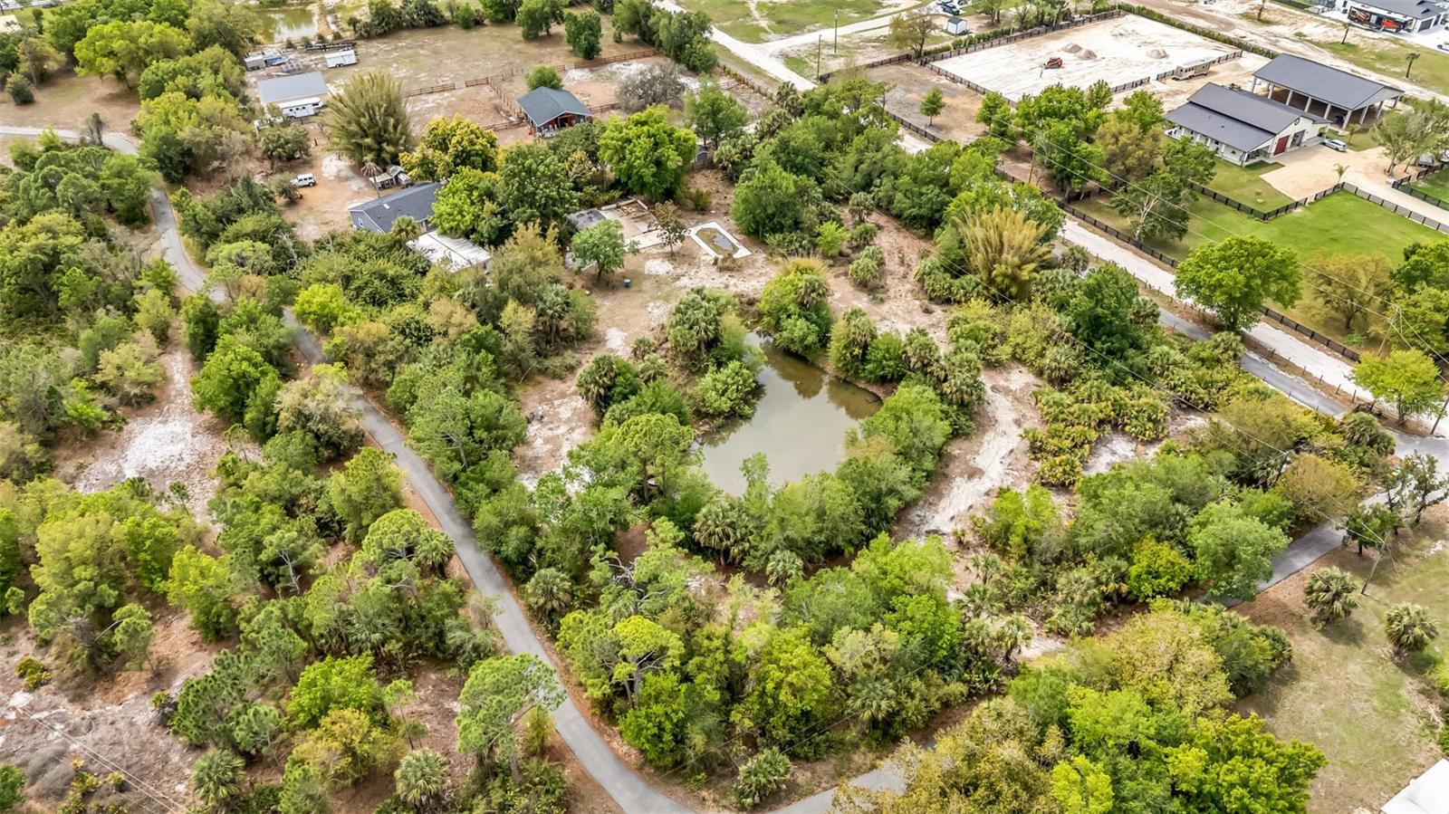 Listing photo id 7 for 24789 Nova Lane