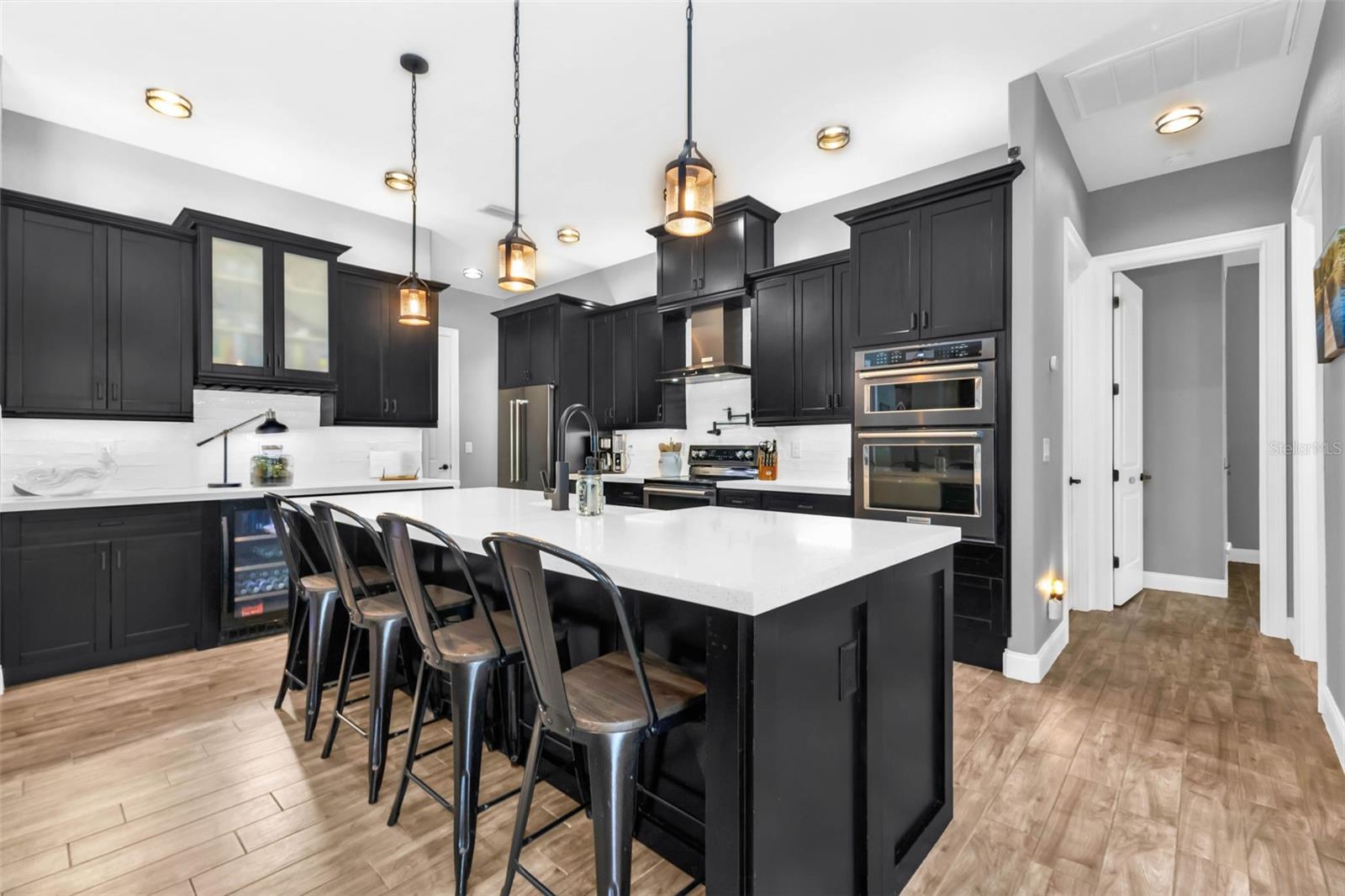 Image 17 of 83 For 11899 Darcy Drive