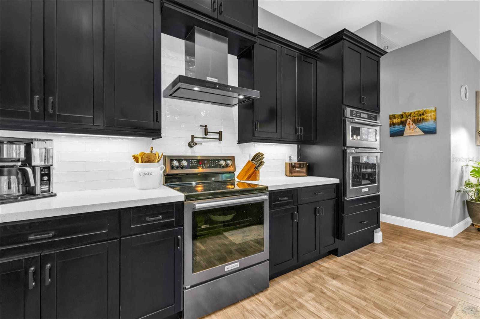 Image 18 of 83 For 11899 Darcy Drive