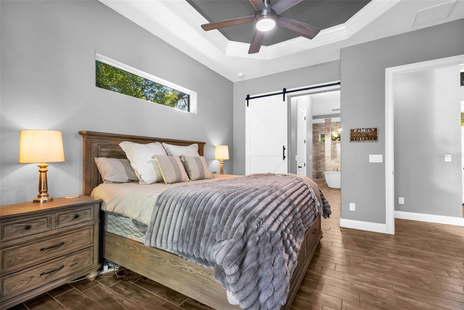 Image 28 of 83 For 11899 Darcy Drive