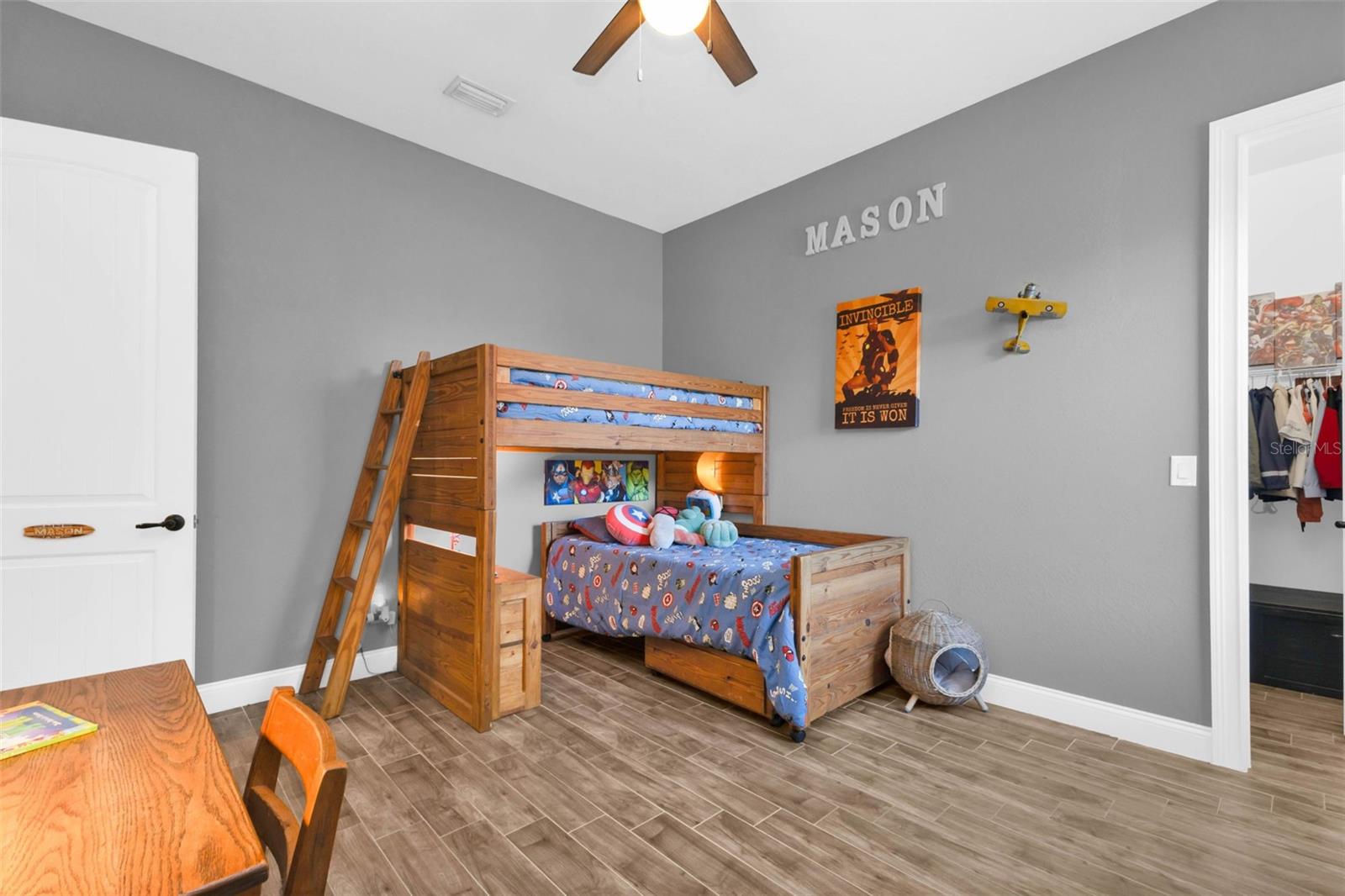 Image 38 of 83 For 11899 Darcy Drive