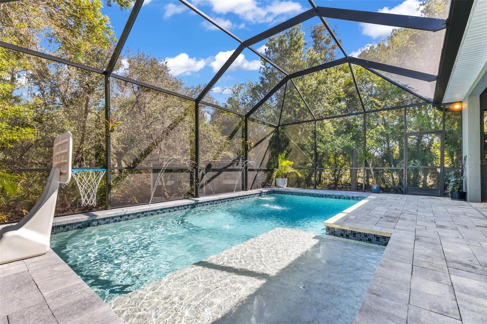 Image 51 of 83 For 11899 Darcy Drive