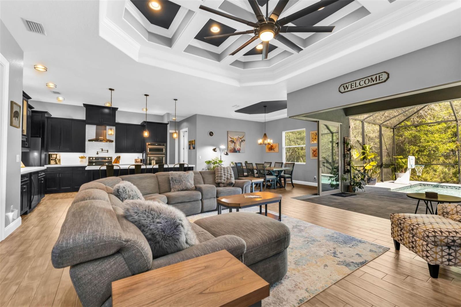 Image 8 of 83 For 11899 Darcy Drive