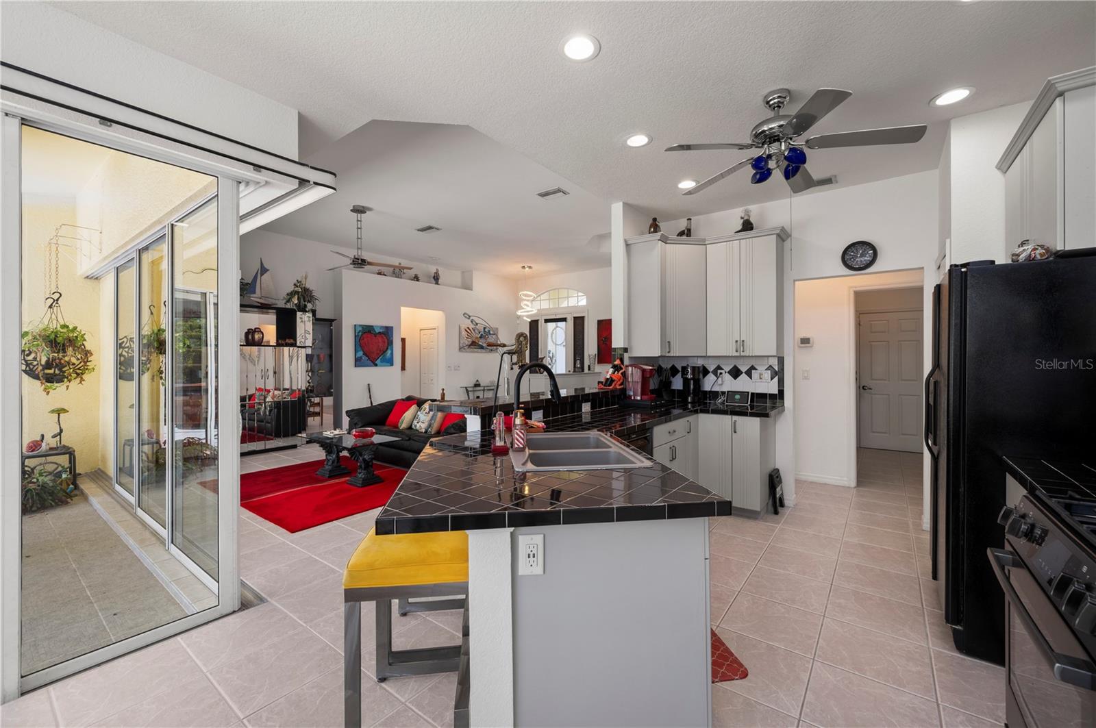 Image 17 of 55 For 23159 Allen Avenue