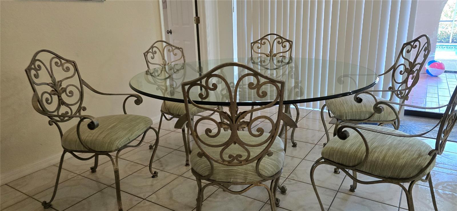 Image 3 of 4 For 1290 Aken Street