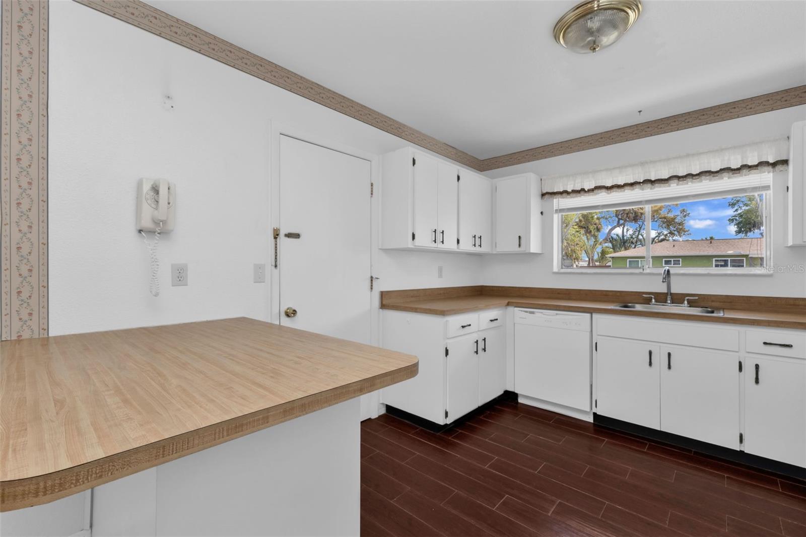 Image 18 of 59 For 1361 Frizzell Lane Nw